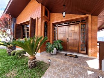 Rua dos jacarandas 312